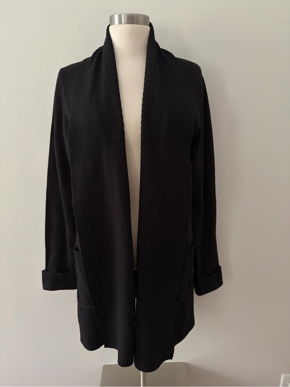 Tahari Black Open-Front Textured Shawl Collar Cardigan L Quiet Luxury